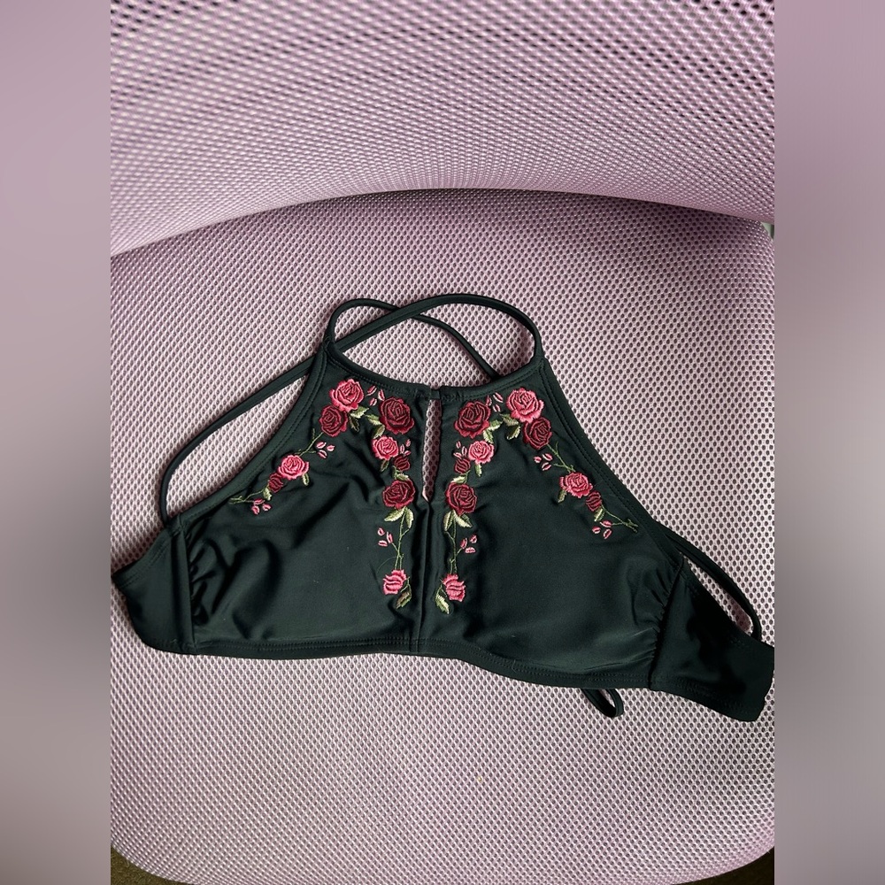 Xhiliration Black Halter Bikini Top Size S